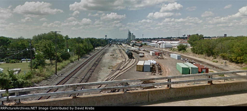 BNSF Yard view South, Ardmore, OK.